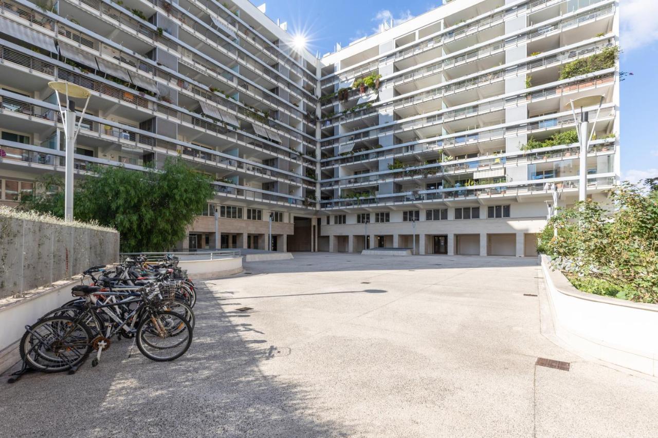 Penthouse With A Panoramic Rooftop In Trastevere With Seasonally Jacuzzi Roma Exterior foto